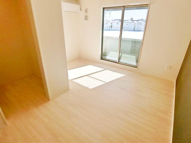 居室・リビング　☆綺麗なフローリングのお部屋☆