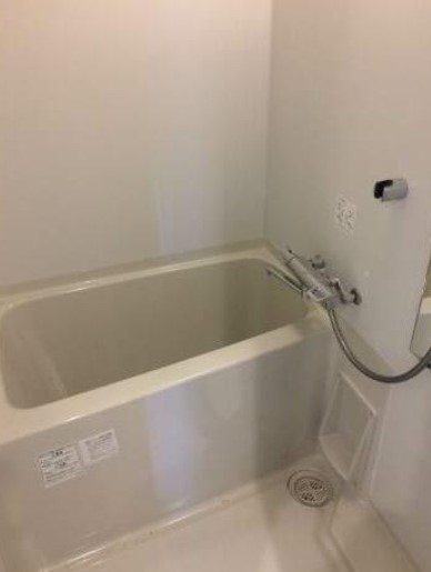 バス・シャワールーム　別部屋参考写真となります