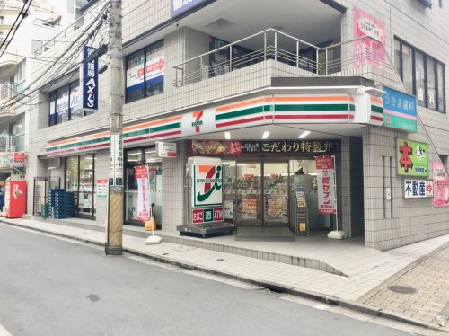 コンビニ　セブンイレブン 北赤羽駅浮間口店（コンビニ）まで700m