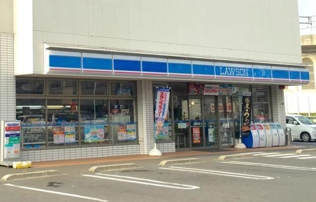 コンビニ　ローソン（コンビニ）まで483m