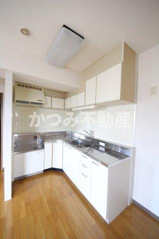キッチン　※他部屋参考写真
