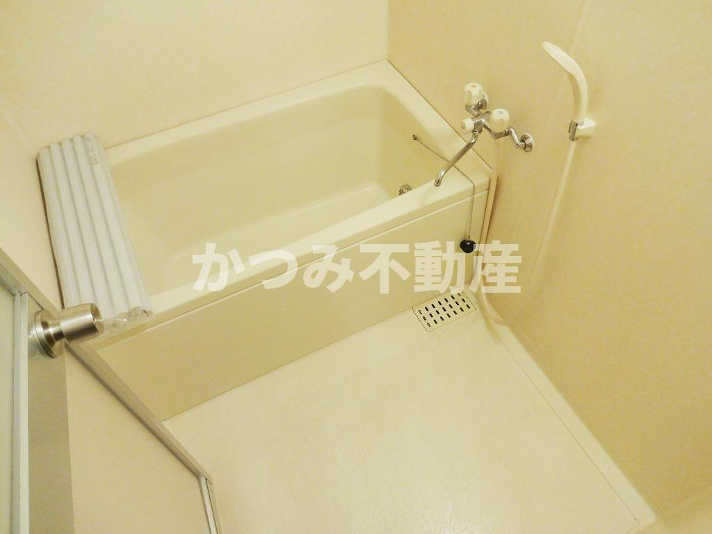 バス・シャワールーム　※他部屋参考写真