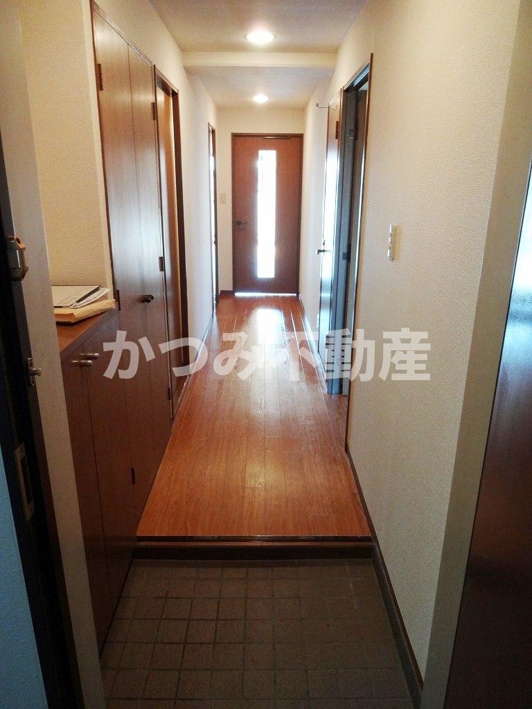 玄関　※他部屋参考写真