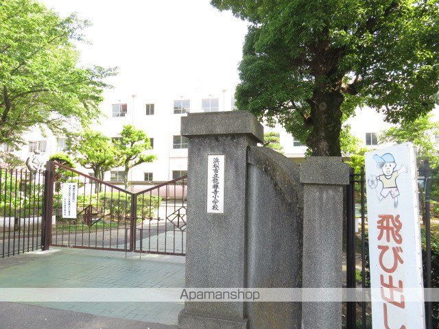 小学校　龍禅寺小学校（小学校）まで578m