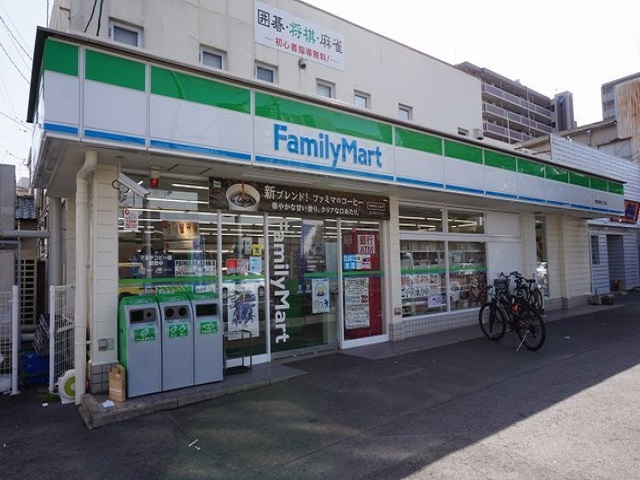 コンビニ　ファミリーマート 博多南五丁目店（コンビニ）まで136m