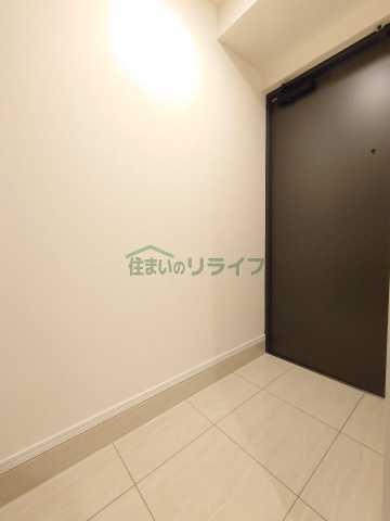 S-RESIDENCE新宿御苑の玄関写真