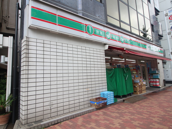 コンビニ　100円ローソン（コンビニ）まで250m