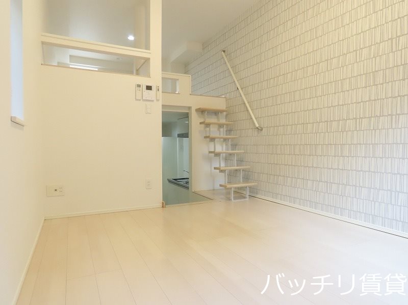 居室・リビング　同型タイプの為、現状を優先いたします