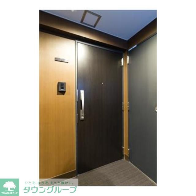 玄関　※写真は同タイプ住戸です。