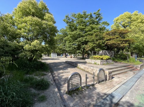 公園　榎阪大池公園（公園）まで853m