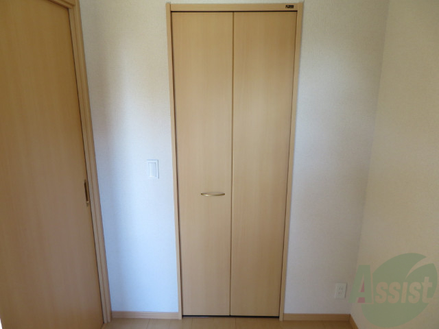 収納　収納はこちらのクローゼットになりますねー。