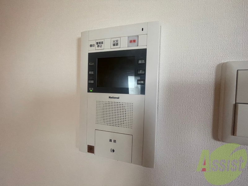 セキュリティ　ＴＶモニター付インターホンです。来客者の顔が見えるので安心！