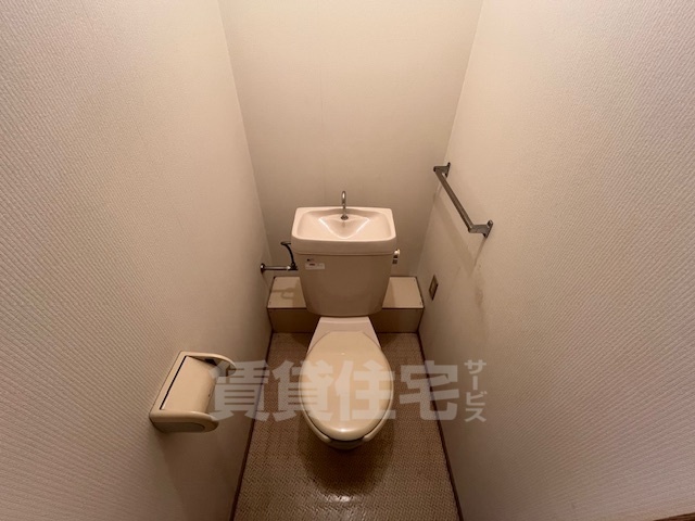 グラウンドハウスのトイレ写真