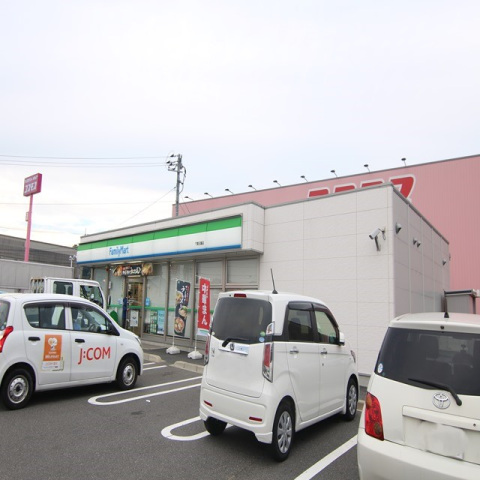 コンビニ　ファミリーマート下関王喜店（コンビニ）まで671m