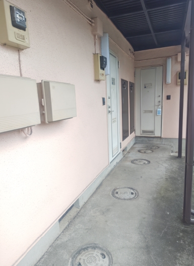 京急大師線 東門前駅 徒歩3分 2階建 築35年の外観写真