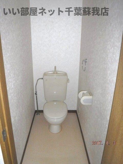 トイレ　清潔感のあるトイレです