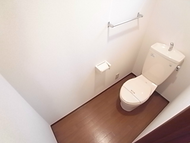 北総線 松飛台駅 徒歩11分 2階建 築22年のトイレ写真