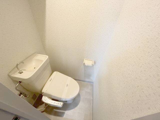 東京メトロ半蔵門線 押上駅 徒歩9分 5階建 築38年のトイレ写真