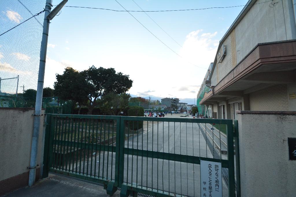 その他　名古屋市立金城小学校（その他）まで735m