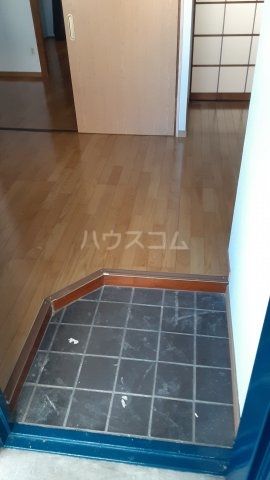 平和マンションの玄関写真