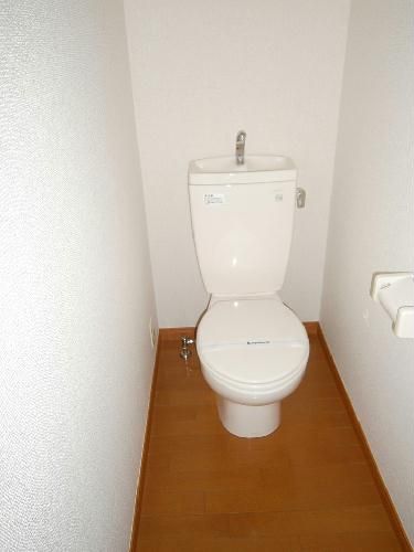 レオパレスみのりのトイレ写真