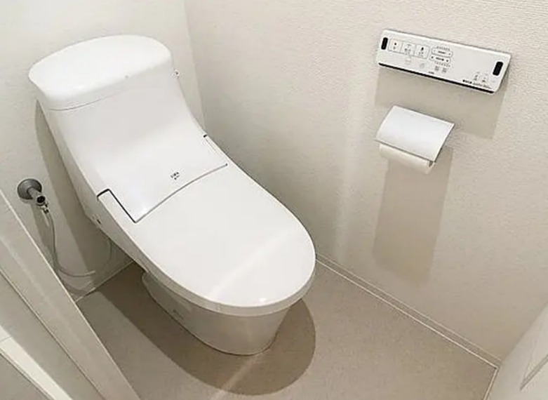 東京メトロ東西線 神楽坂駅 徒歩7分 13階建 築10年のトイレ写真