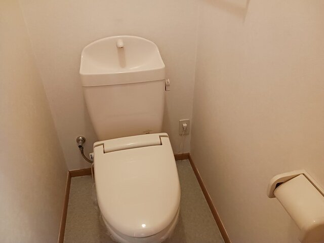 トイレ　落ち着いたトイレです