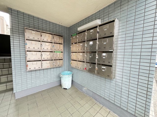 秀英マンションの外観写真