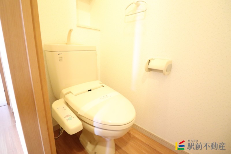 エーリB棟のトイレ写真