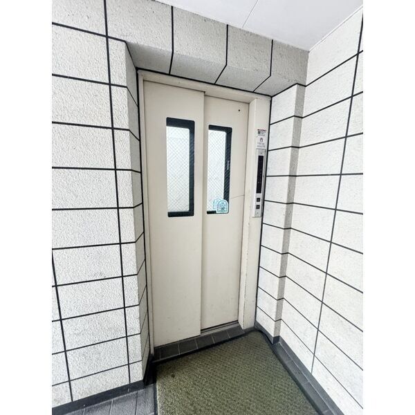その他設備　エレベーター完備