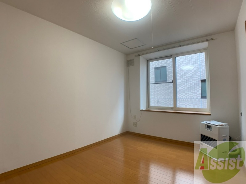 居室・リビング　広くてキレイなお部屋が広がっていて、充実した生活が送れそう。