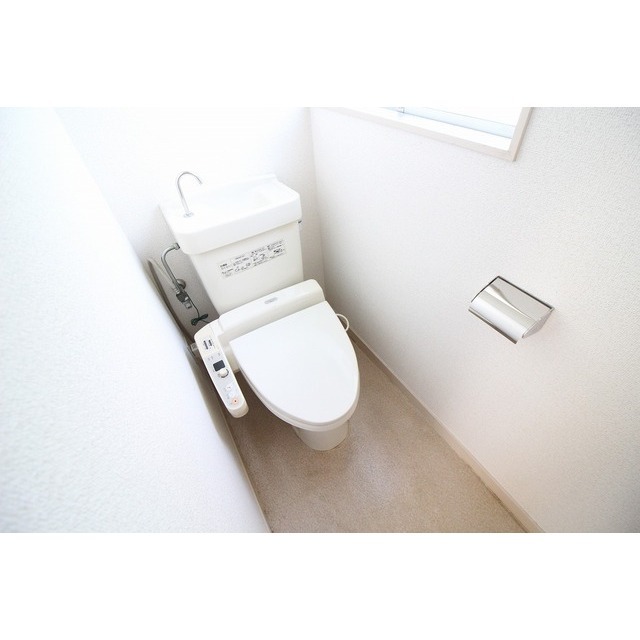 プリメールB棟のトイレ写真