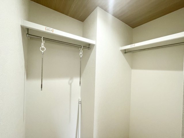 収納　ウォークインクローゼット