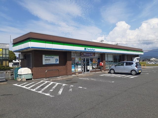 コンビニ　ファミリーマート 坂井長畑店（コンビニ）まで1400m