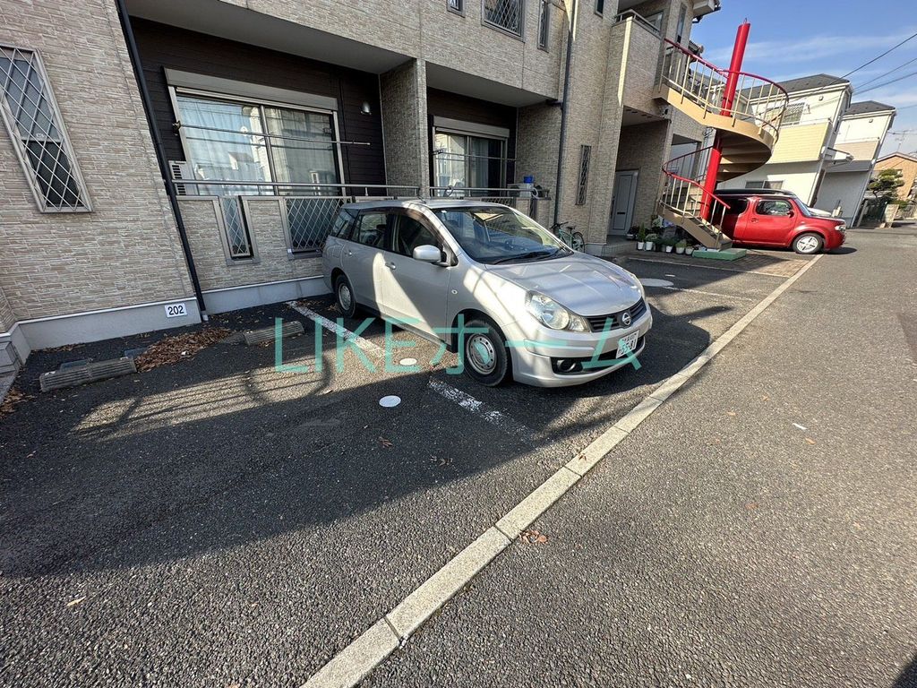 駐車場　駐車場