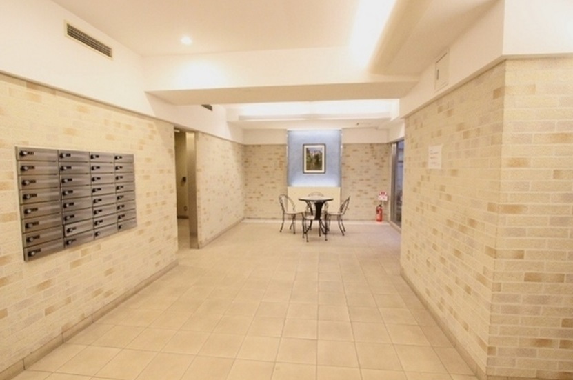 エントランス　エントランスロビー