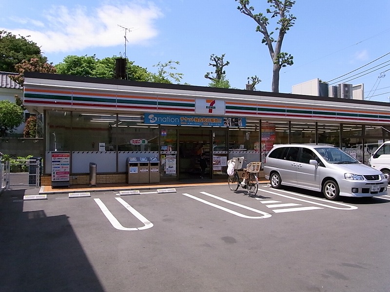 コンビニ　セブンイレブン北区浮間中央通り店（コンビニ）まで308m