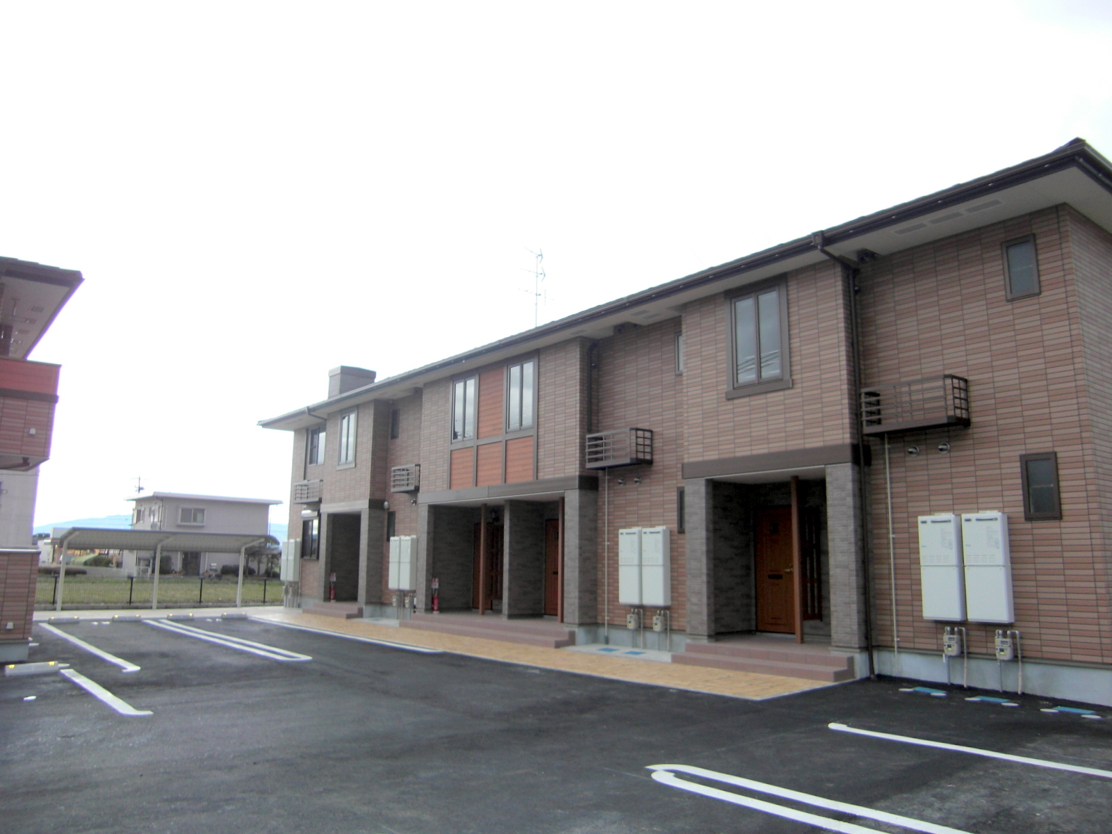 駐車場　敷地内駐車場