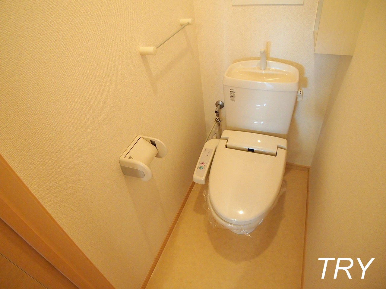 トイレ　ウォシュレット付！