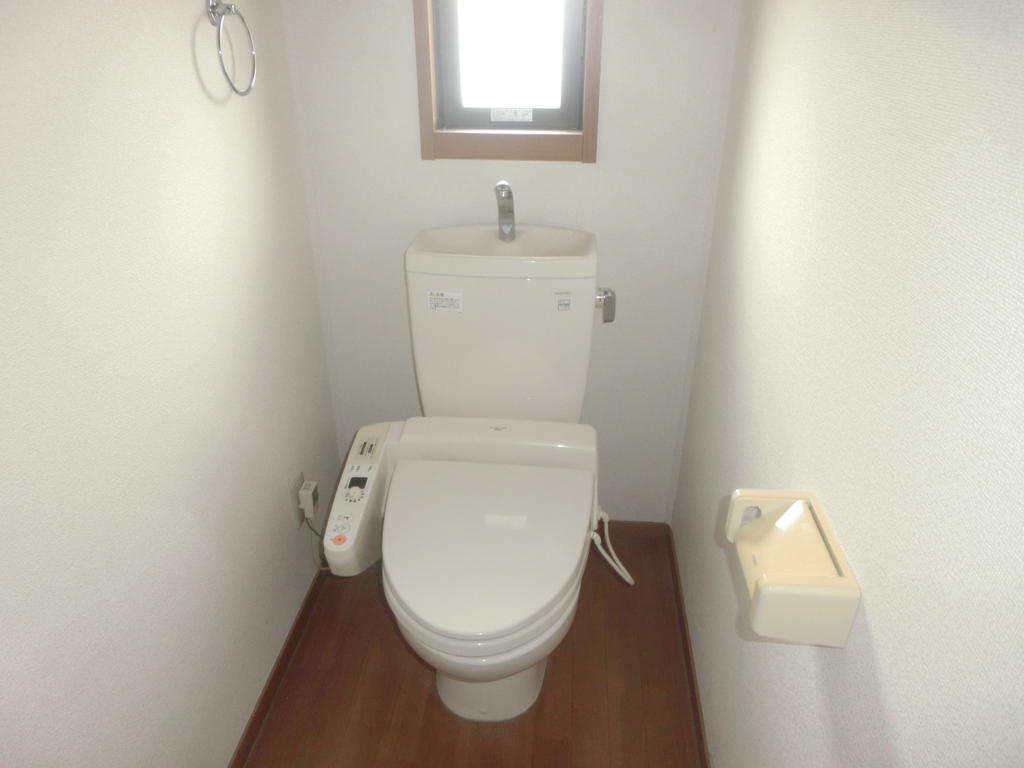 ＪＲ宇都宮線 岡本駅 徒歩21分 2階建 築24年のトイレ写真