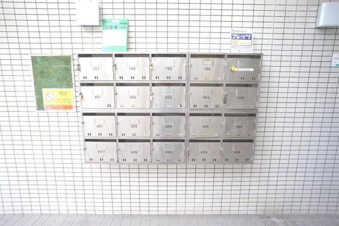 エントランス　メールBOX