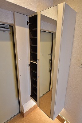 玄関　玄関収納