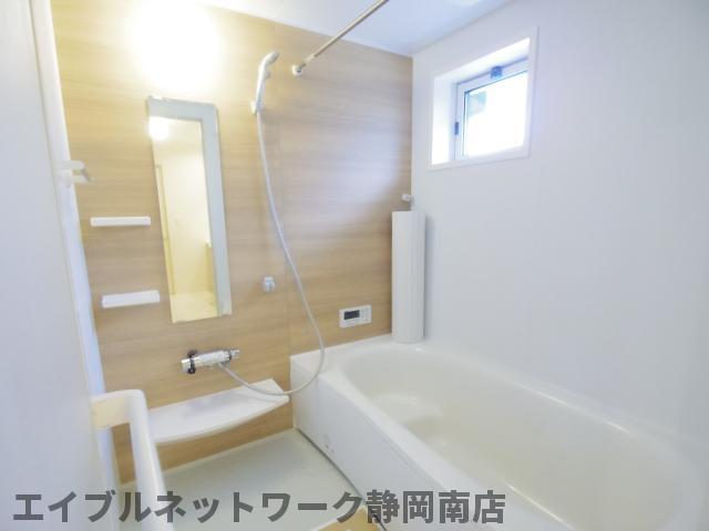 バス・シャワールーム　きれいなお風呂です