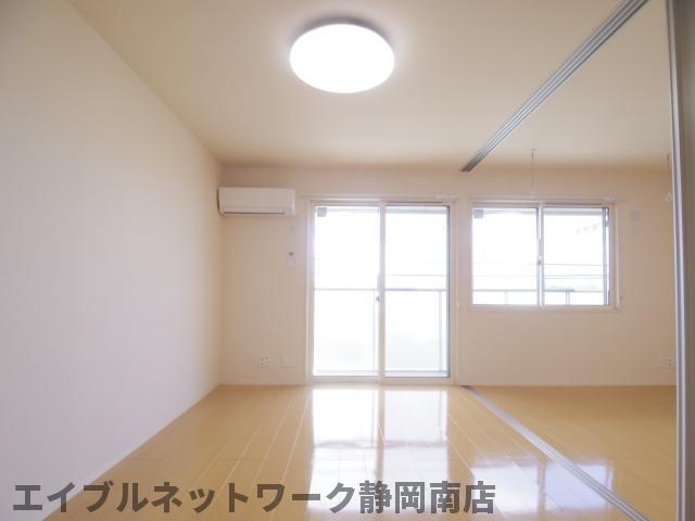 居室・リビング　ゆったりとしたリビングです