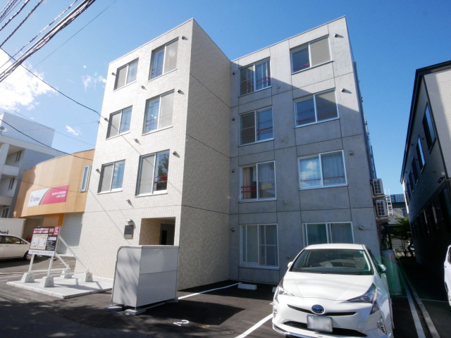 建物外観　インターネットが無料で利用可能なマンションです♪