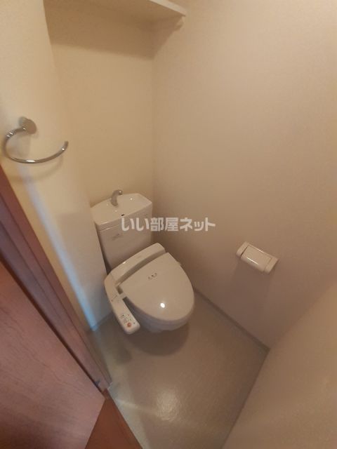 【東大阪市高井田西のマンションのトイレ】