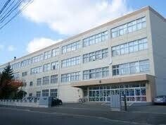 中学校　札幌市立栄南中学校（中学校）まで1018m