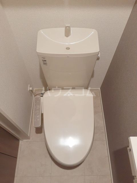 【静岡市清水区折戸のアパートのトイレ】