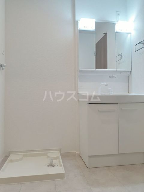 【静岡市清水区折戸のアパートの洗面設備】