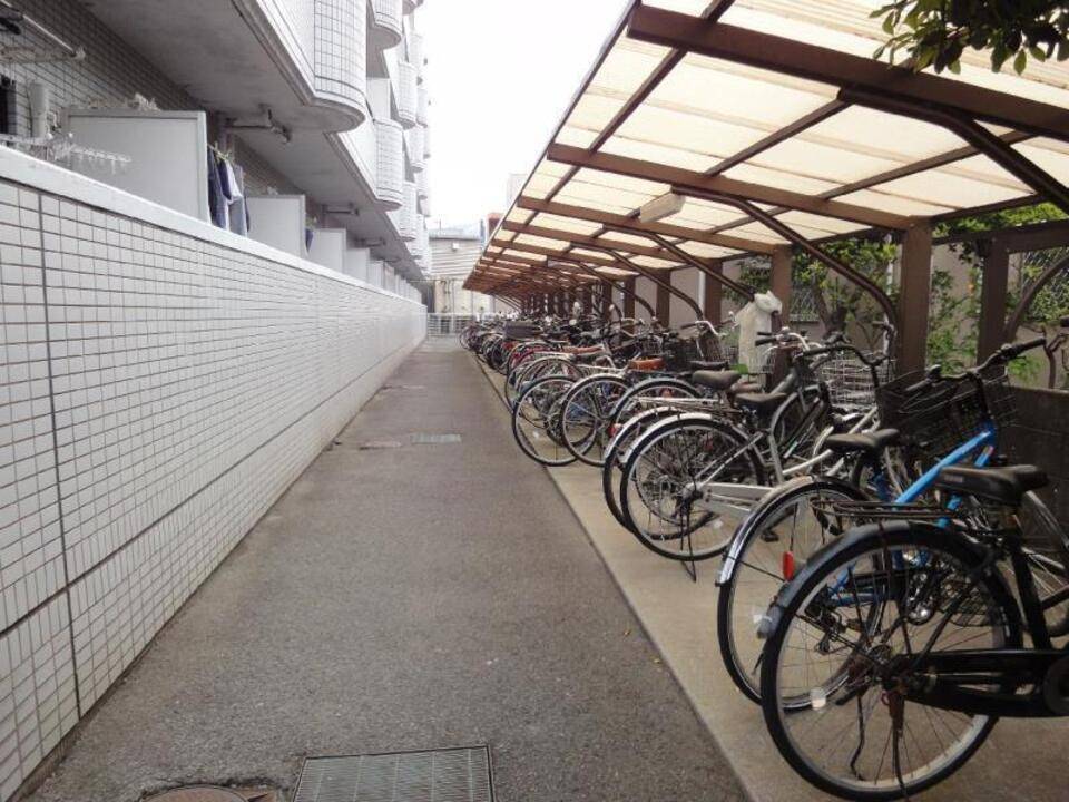 駐車場　駐輪場
